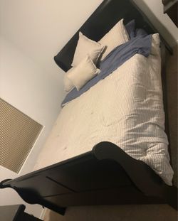 Queen bed frame & Dresser