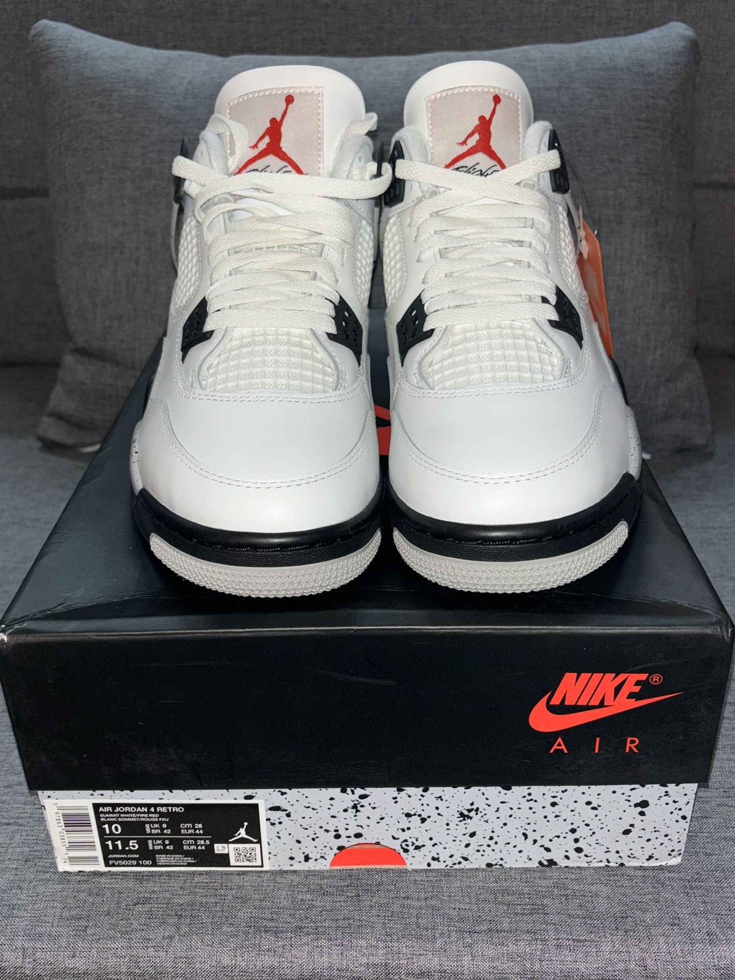 Air Jordan Cement 4’s Size 10