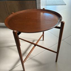 DANISH TEAK X TABLE- SIDE TABLE/ TV DINNER TABLE/ MID CENTURY MODERN!