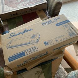 Swingline Inspire Plus Thermal Pouch 9in Laminator + Pouches 