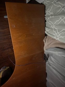 L shaped desktop