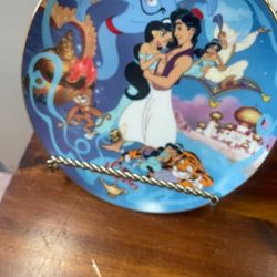 Disney Aladdin Musical Collector Plate Music Box 