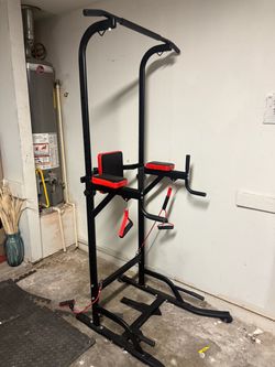 Multi workout pull up bar