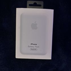 iPhone MagSafe Portable Charger 