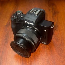 Canon EOS M50 w/ Accessories 