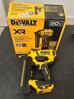 DEWALT 20V MAX XR 18 Gauge Cordless Brad Nailer (Tool Only)