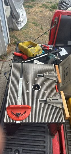 Craftsman router table