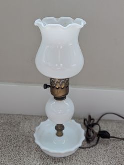Vintage Milk Glass Table Lamp