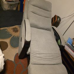 Comfy Electric Recliner 