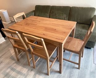 Solid Pine Table and 4 Chairs