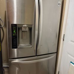 refrigerator 