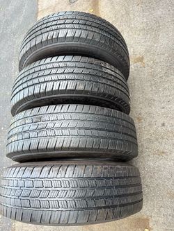 Set of 4 nice Michelin tires LT245/75/17 ( We install & balance)