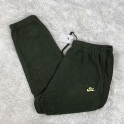 Nike Sportswear Essentials+ Fleece Pants Mens Size Large, brand new with tags! 