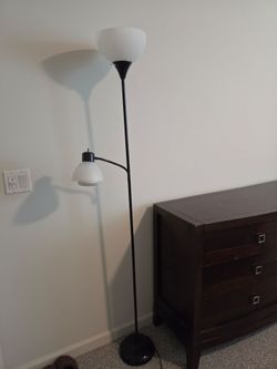 Floor lamp