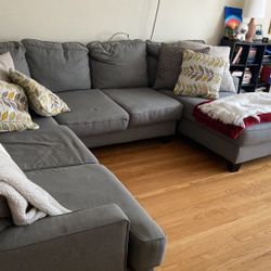 Large sectional couch-Sofá seccional grande