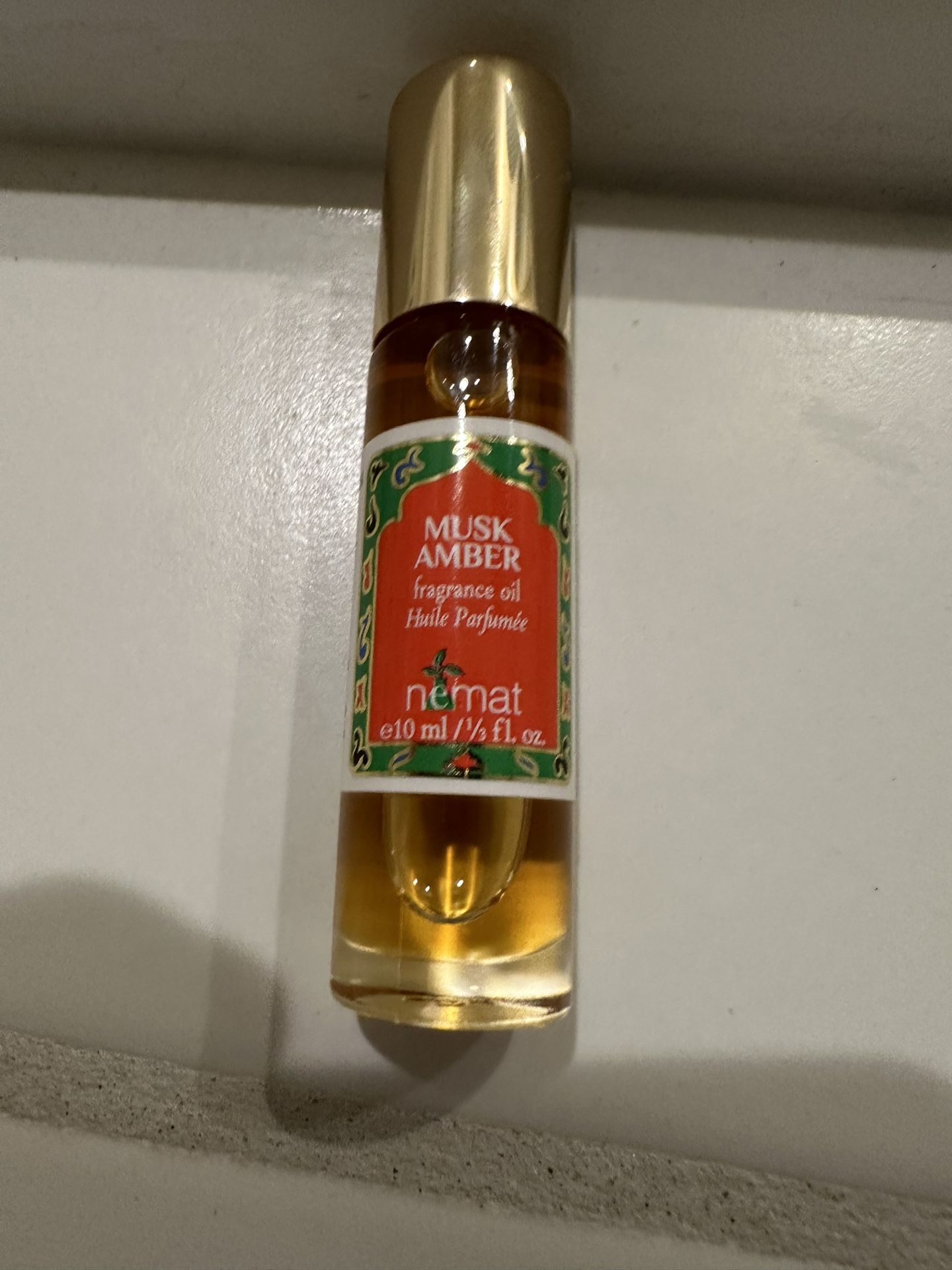 Oil perfume