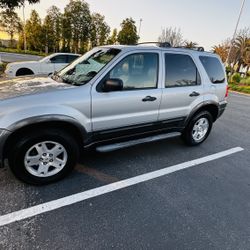 FORD ESCAPE 2006 CLEAN TITLE