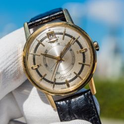Historic Vintage Longines Conquest Automatic Watch Central Power Reserve