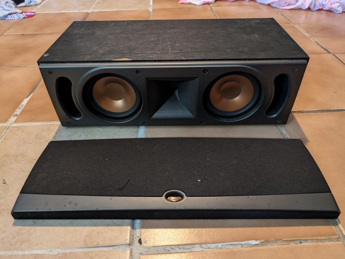 RC 52 Klipsch Black Reference Center Speaker