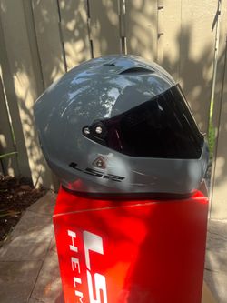 Motorcycle helmet
