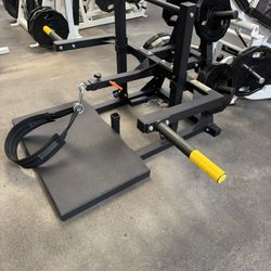 Belted Squat Machine 