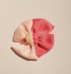 Cupcake hair bow