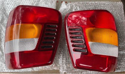 1999 Jeep Grand Cherokee Rear Lights