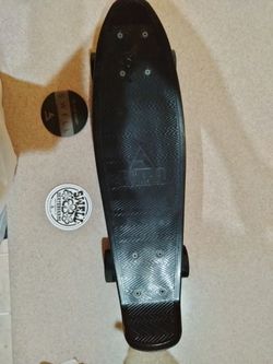 Swell Skate Board 22 Inch