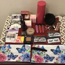NEW Face/Hair/Nails/Cosmetics Bags/Accessories Beauty Bundle.  Big New Lot. / Gran Lote Cosméticos y Accesorios de Belleza, Todo Nuevo