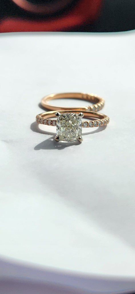 Engagement Ring And Wedding Band 1