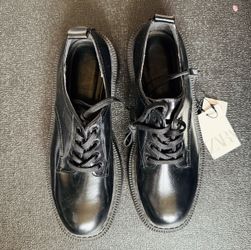 NEW Zara women limited sleek black leather oxfords with classic lace-up front. Shoes for smart or casual looks, size 38