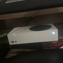 Xbox Series S With Controller
