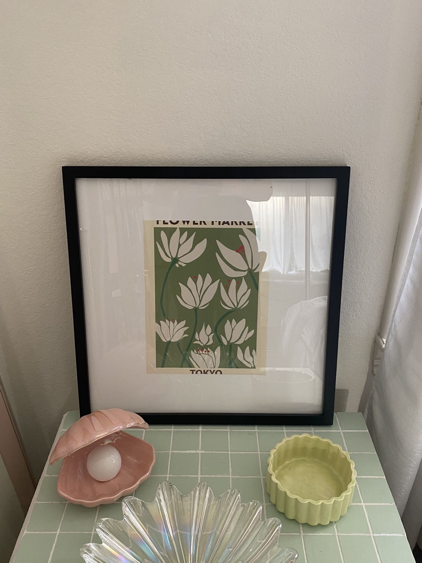 Modern Black Square Frame