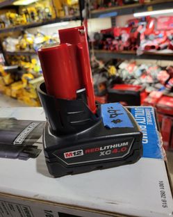 Milwaukee m12 battery 4.0
