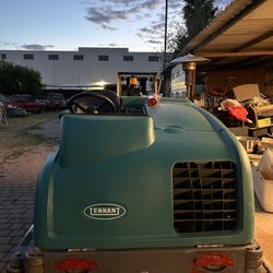 M30 Ride On Sweeper/scrubber 