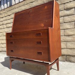 Mid Century Danish Desk Dresser