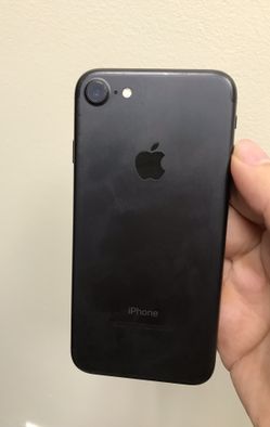 iPhone 7 32GB Factory Unlocked