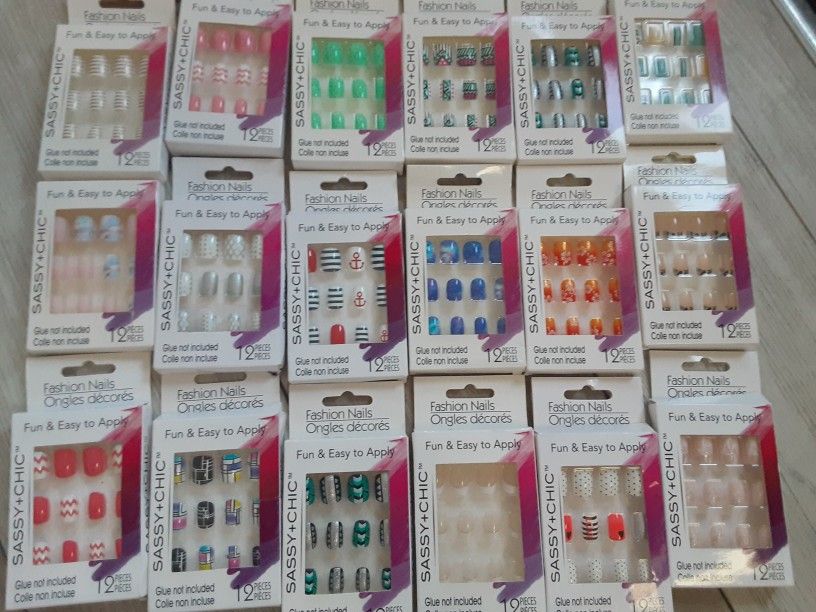 Fashion Nails 💅 $1 Each Or All For $50