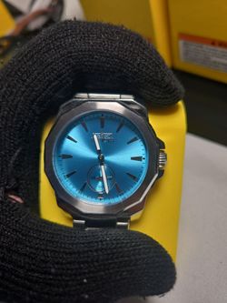 Invicta Men's Watch Blue Dial Silver Tone