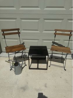 3Pc Bistro set “Tempered Glass Center Table H16x16x16