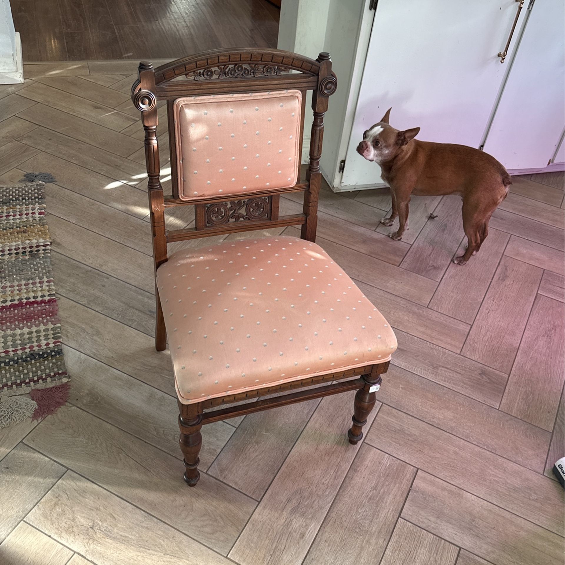 Antique Pink Cushioned Chair