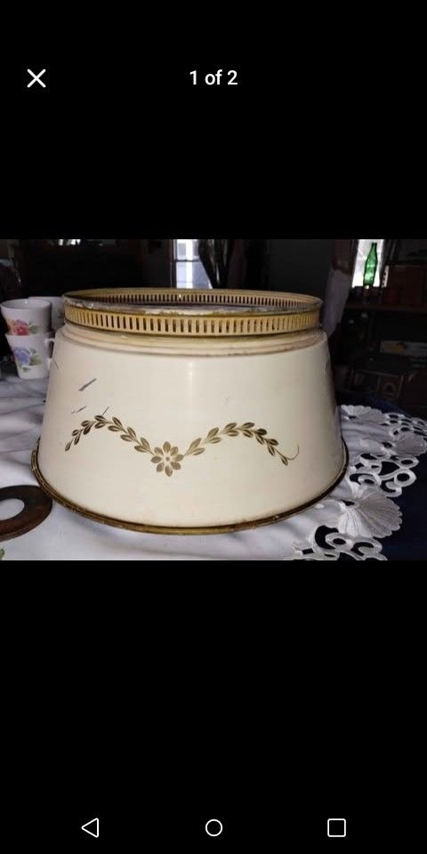 Vintage Toleware White Collectible Lamp Shade