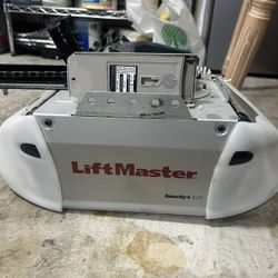 Lift Master Garage Opener With Chain Link 