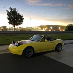 Mazda Miata 
