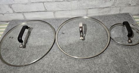 Lids for stainless steel cookware