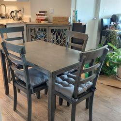 Dining Table & Chairs