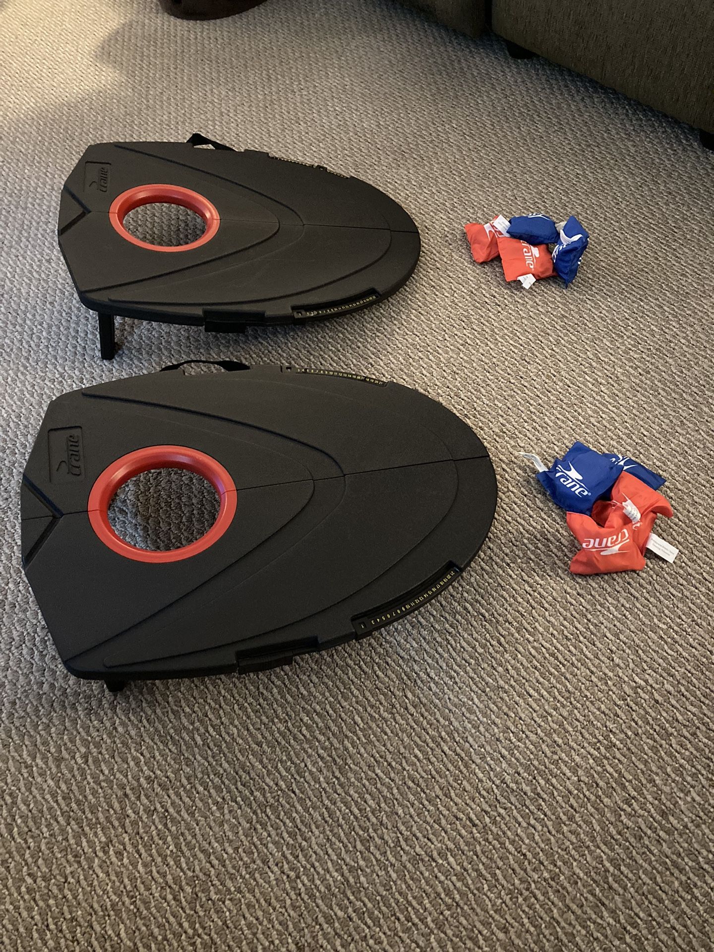 Crane Portable Corn Hole/Bean Bag Toss Game