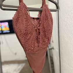 LACE BODYSUIT SIZE M