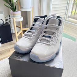 Jordan Retro 11 Legend Blue DS Sz 8.5