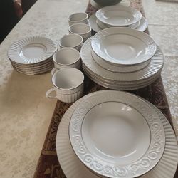 Dinnerware Set For 6 Persons